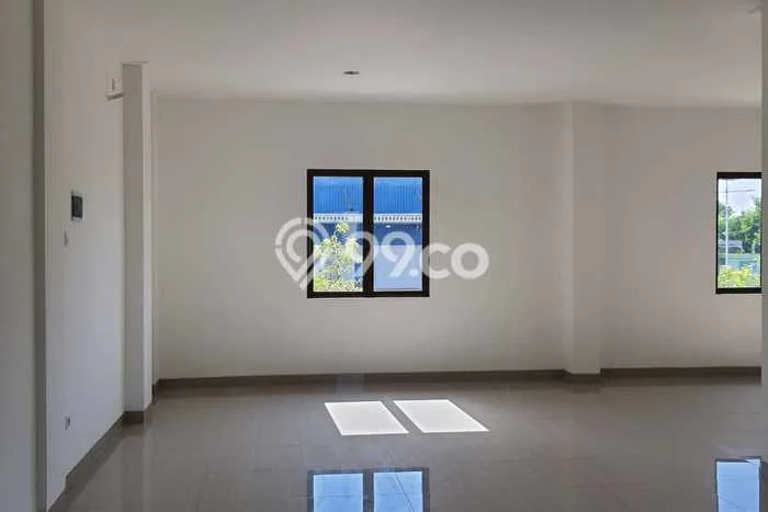 Unit Ruko Disewa Lokasi Cikarang Timur, Bekasi Spesifikasi Luas Bangunan 250m2 Unit Ruko Disewa Lokasi Cikarang Timur, Bekasi Spesifikasi Luas Bangunan 250m2