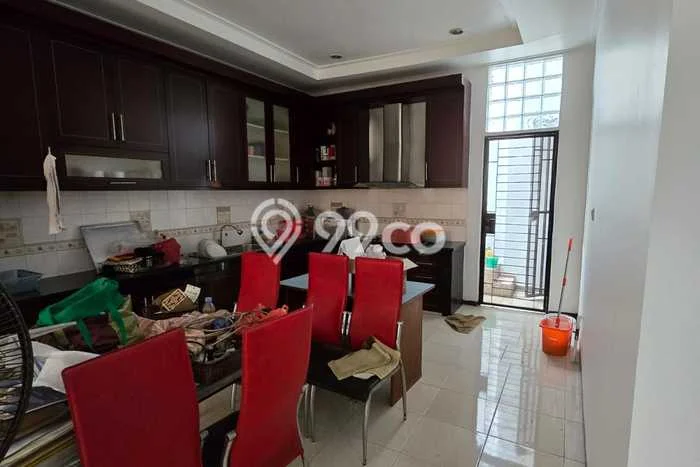 Jarang Ada! Rumah Kontrakan 4 Kamar Bagus Siap Huni Modernland Jarang Ada! Rumah Kontrakan 4 Kamar Bagus Siap Huni Modernland