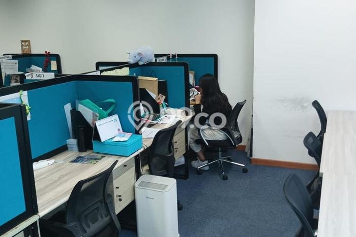 Kantor Dijual di Jakarta Barat LT 174m2 & LB 174m2 Lokasi Terbaik! Kantor Dijual di Jakarta Barat LT 174m2 & LB 174m2 Lokasi Terbaik!
