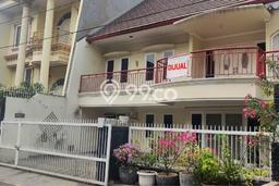 Rumah Elit Modern Siap Huni di Puri Indah Jakarta Barat Rumah Elit Modern Siap Huni di Puri Indah Jakarta Barat