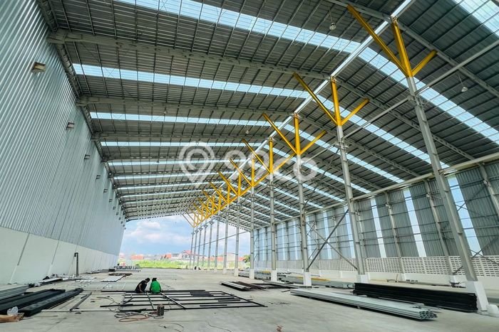 Gudang Disewa di Tangerang dengan LB 4800m2 Area Komersial Ramai Gudang Disewa di Tangerang dengan LB 4800m2 Area Komersial Ramai