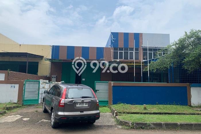 Jual Gudang Strategis di Jababeka, Luas 408m2m², Jalan Utama, Kawasan Komersial Jual Gudang Strategis di Jababeka, Luas 408m2m², Jalan Utama, Kawasan Komersial
