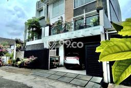 Jual Rumah Mewah Elegan Dengan View Cantik di Pondok Kelapa, Jakarta Timur Jual Rumah Mewah Elegan Dengan View Cantik di Pondok Kelapa, Jakarta Timur