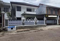 Lokasi terbaik! Rumah siap huni dikontrakkan di Duren Sawit LB 900m2 Lokasi terbaik! Rumah siap huni dikontrakkan di Duren Sawit LB 900m2