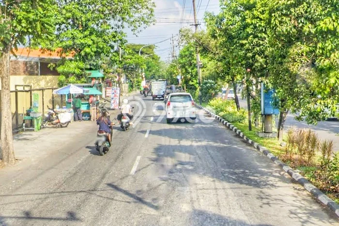 Ruko untuk Disewa di Pusat Surabaya Luas Bangunan 270m2 Ruko untuk Disewa di Pusat Surabaya Luas Bangunan 270m2