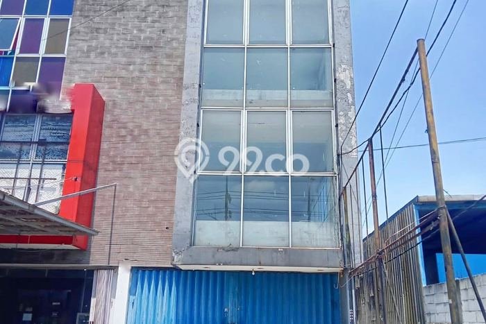 Ruko untuk Disewa di Pusat Surabaya Luas Bangunan 270m2 Ruko untuk Disewa di Pusat Surabaya Luas Bangunan 270m2