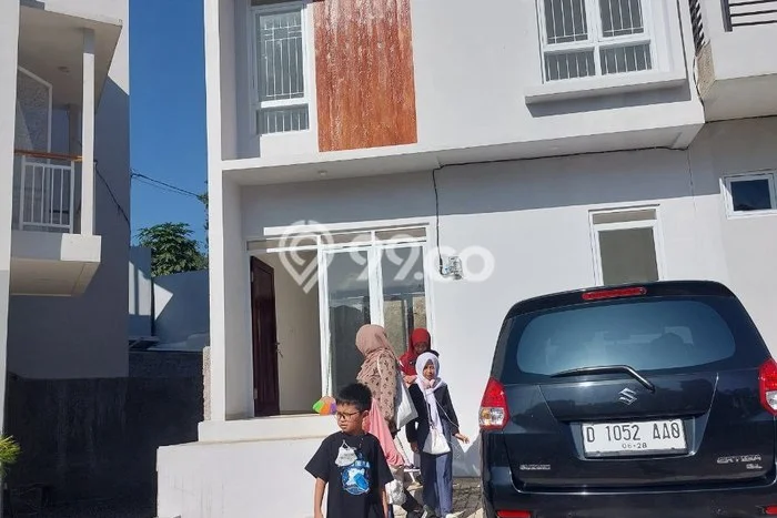 Jual Rumah Murah Meriah Cibeunying Kidul Punya 2 KT & LT 85m2 Jual Rumah Murah Meriah Cibeunying Kidul Punya 2 KT & LT 85m2