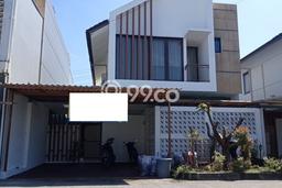 Dijual Rumah Mewah Elegan Dengan View Eksklusif di Buah Batu, Bandung Dijual Rumah Mewah Elegan Dengan View Eksklusif di Buah Batu, Bandung
