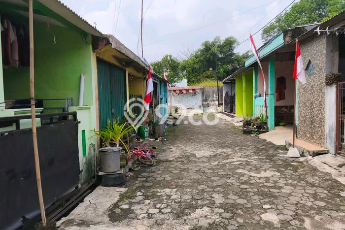 Jual Rumah Harga Miring Boja Punya 2 Kamar & LT 60m2 Jual Rumah Harga Miring Boja Punya 2 Kamar & LT 60m2