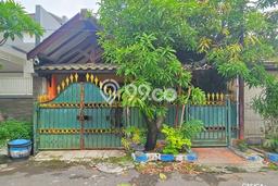Jual Rumah Bagus Siap Huni LB 160m2 di Wonocolo, Surabaya Jual Rumah Bagus Siap Huni LB 160m2 di Wonocolo, Surabaya