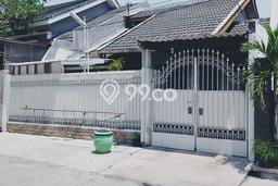 DIJUAL CEPAT! Rumah Ready Stock Area Strategis Mulyorejo, Luas 180m² Bangunan 100m² DIJUAL CEPAT! Rumah Ready Stock Area Strategis Mulyorejo, Luas 180m² Bangunan 100m²