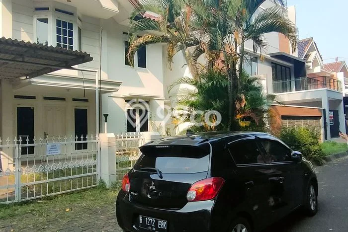 Rumah Elit Modern Tanpa Renovasi di Modernland Tangerang Rumah Elit Modern Tanpa Renovasi di Modernland Tangerang