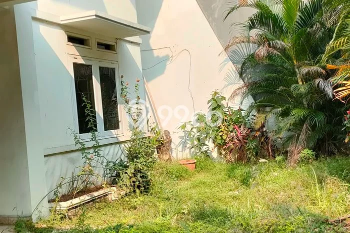 Rumah Elit Modern Tanpa Renovasi di Modernland Tangerang Rumah Elit Modern Tanpa Renovasi di Modernland Tangerang