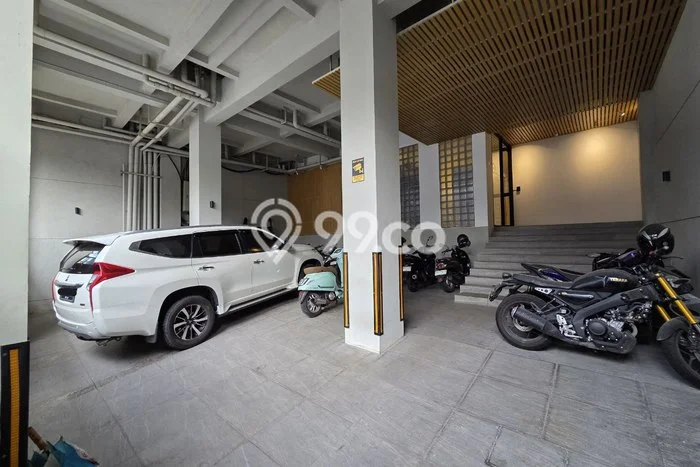 Dijual Segera Rumah Kost di Gading Serpong, Tangerang 97 Kamar Dijual Segera Rumah Kost di Gading Serpong, Tangerang 97 Kamar