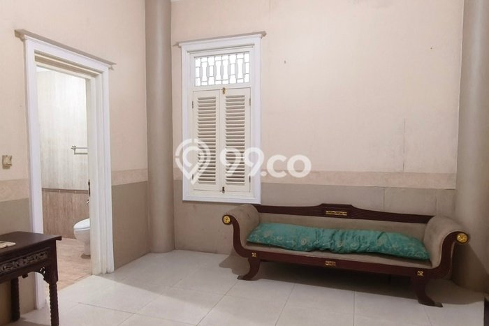 Rumah Cantik Siap Huni Di Menteng Luas 200m2 Lokasi Strategis Rumah Cantik Siap Huni Di Menteng Luas 200m2 Lokasi Strategis