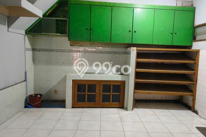 Jual Rumah Eksklusif 5 KT di Srengseng, Jakarta Barat Jual Rumah Eksklusif 5 KT di Srengseng, Jakarta Barat