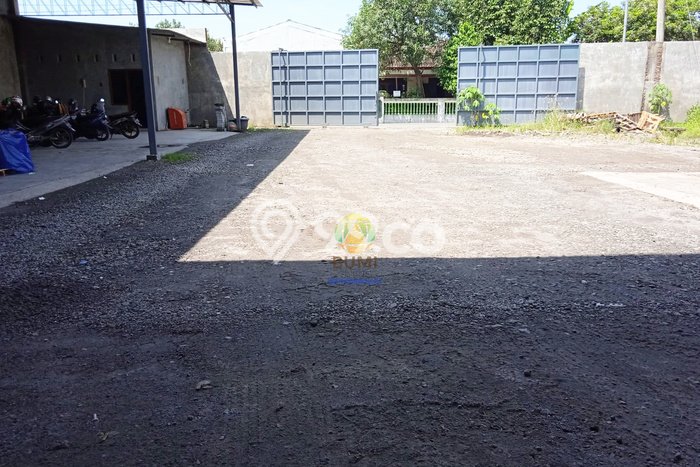 Unit Gudang Paling Strategis di Kartosuro Solo dengan LB 2500m2 Unit Gudang Paling Strategis di Kartosuro Solo dengan LB 2500m2