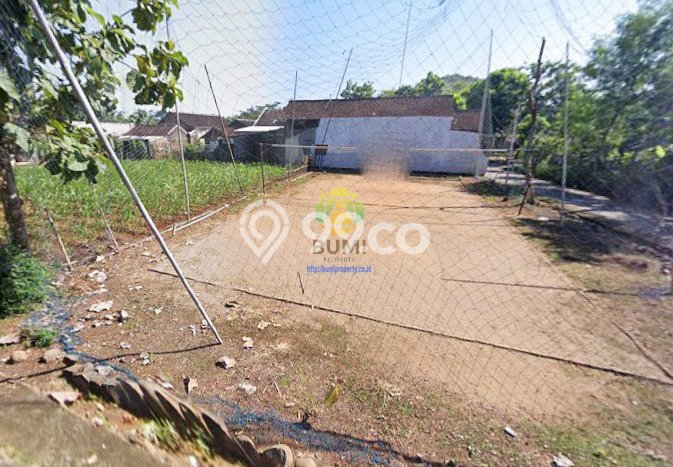 Lahan Strategis di Kerjo Dijual dengan Luas 943m2 Lahan Strategis di Kerjo Dijual dengan Luas 943m2