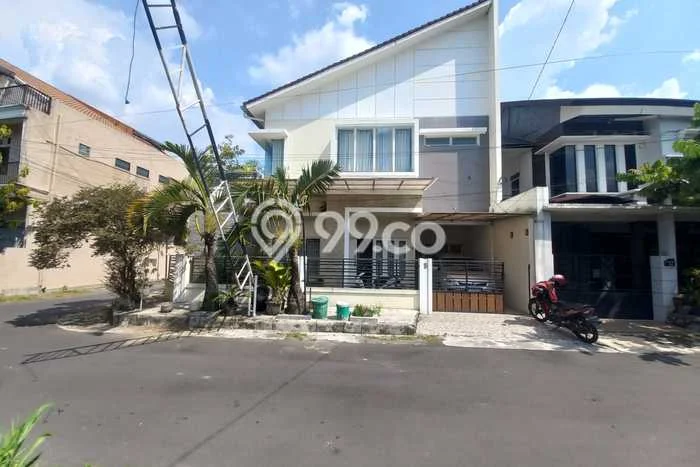 Siap Huni Rumah Mewah 4 Kamar di Colomadu Dekat ke Mana Saja Siap Huni Rumah Mewah 4 Kamar di Colomadu Dekat ke Mana Saja