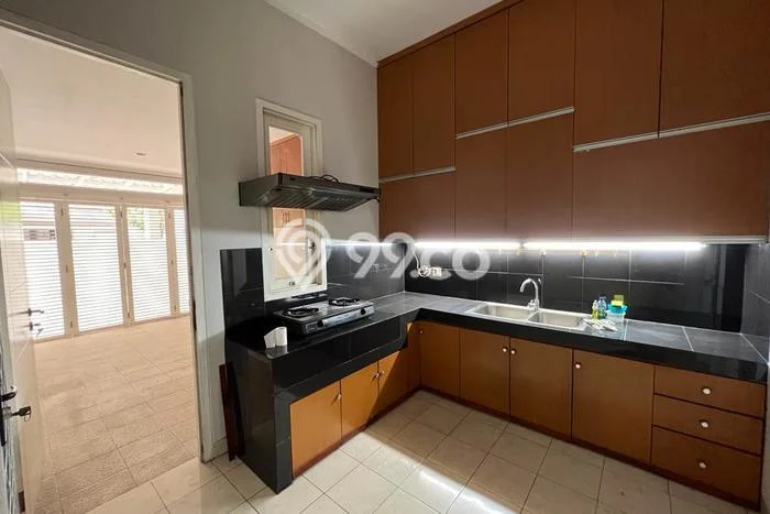 Sewa Rumah Murah di Pegangsaan Jakarta Pusat dengan 5 KT Sewa Rumah Murah di Pegangsaan Jakarta Pusat dengan 5 KT