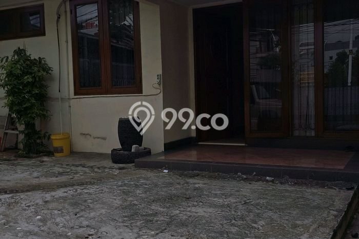 Lokasi strategis! Rumah siap huni disewakan di Kelapa Gading LB 107m2 Lokasi strategis! Rumah siap huni disewakan di Kelapa Gading LB 107m2