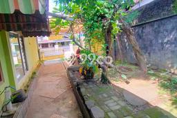 Dijual Cepat Rumah Favorit Siap Huni LB 200m2 di Banjarsari, Solo Dijual Cepat Rumah Favorit Siap Huni LB 200m2 di Banjarsari, Solo