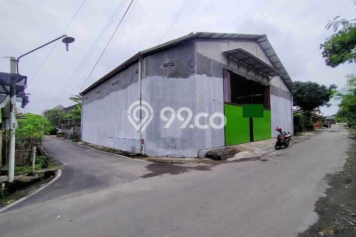 Gudang disewakan lokasi strategis Colomadu Solo 300m2 Gudang disewakan lokasi strategis Colomadu Solo 300m2