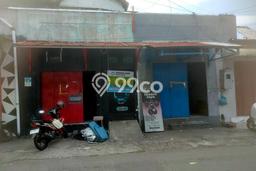 Ruko disewakan di Pasar Kliwon Solo dengan luas bangunan 30m2 Ruko disewakan di Pasar Kliwon Solo dengan luas bangunan 30m2