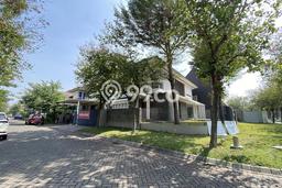 BEST PRICE! Rumah Premium di Wiyung, LT 412m² LB 341m² BEST PRICE! Rumah Premium di Wiyung, LT 412m² LB 341m²