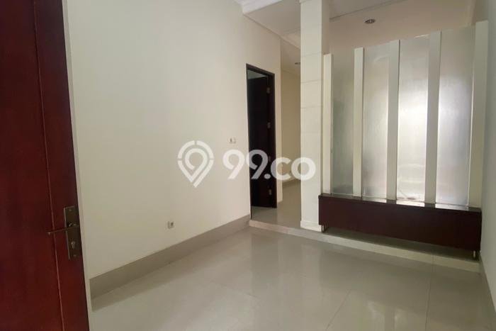 Ready to Use! Premium House LT 180m2 Desain Modern di Surabaya Kota Ready to Use! Premium House LT 180m2 Desain Modern di Surabaya Kota
