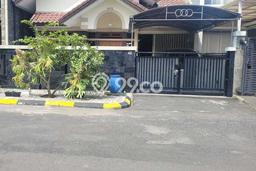 HARGA SPESIAL! Rumah Modern di Batununggal, Bandung, Luas 262m² Bangunan 220m² NEGO! HARGA SPESIAL! Rumah Modern di Batununggal, Bandung, Luas 262m² Bangunan 220m² NEGO!