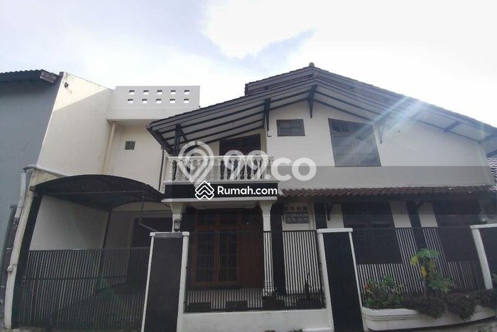 Jual Rumah Favorit Siap Huni LB 240m2 di Antapani, Bandung Jual Rumah Favorit Siap Huni LB 240m2 di Antapani, Bandung