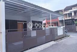 Disewakan segera rumah minimalis lokasi strategis 4 Kamar di Antapani, Bandung Disewakan segera rumah minimalis lokasi strategis 4 Kamar di Antapani, Bandung