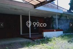 Rumah Asri di Surapati, Bandung, Luas 313m2m² LB 200m2m² Rumah Asri di Surapati, Bandung, Luas 313m2m² LB 200m2m²