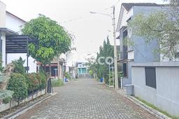 Dijual Hunian Rumah Nyaman 7 Kamar di Cihanjuang, Bandung Dijual Hunian Rumah Nyaman 7 Kamar di Cihanjuang, Bandung