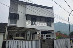 Jual Rumah Strategis Bagus Punya 4 KT di Cimahi Selatan Cimahi SHM Jual Rumah Strategis Bagus Punya 4 KT di Cimahi Selatan Cimahi SHM