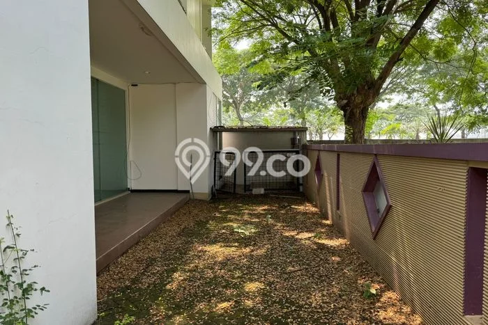 Rumah Luxury Modern Siap Huni di Pakuwon City Surabaya Rumah Luxury Modern Siap Huni di Pakuwon City Surabaya