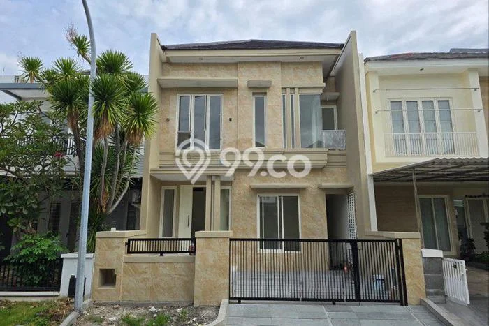For Sale! Luxury House LT 144m2 Desain Elegan di Pakuwon City For Sale! Luxury House LT 144m2 Desain Elegan di Pakuwon City