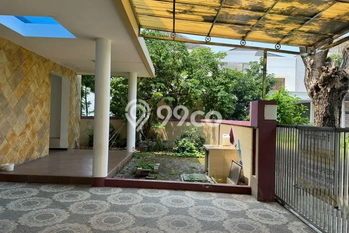Rumah Luxury Modern Siap Huni di Pakuwon City Surabaya Rumah Luxury Modern Siap Huni di Pakuwon City Surabaya