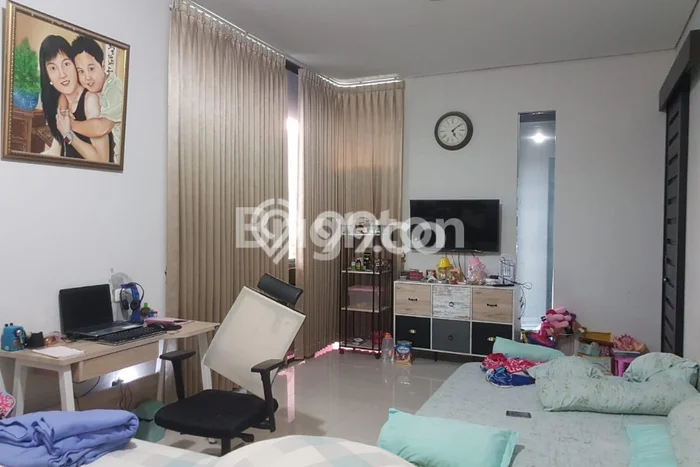 Hunian Elit LB 120m2 Siap Huni Desain Elegan di Pakuwon City, Surabaya Hunian Elit LB 120m2 Siap Huni Desain Elegan di Pakuwon City, Surabaya