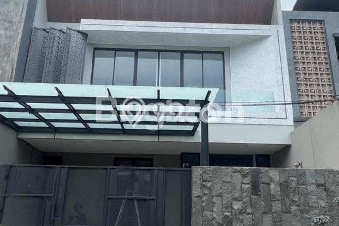Dijual Hunian Mewah dengan Fasilitas Sekitar Lengkap di Sukolilo, Surabaya Dijual Hunian Mewah dengan Fasilitas Sekitar Lengkap di Sukolilo, Surabaya