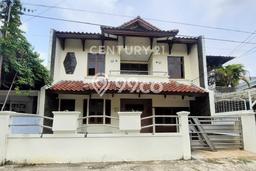 Dijual Rumah Luas Megah Dengan View Eksklusif di Pondok Indah, Jakarta Selatan Dijual Rumah Luas Megah Dengan View Eksklusif di Pondok Indah, Jakarta Selatan