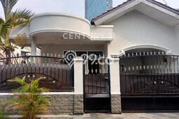 Rumah Elit LB 135m2 Siap Huni Desain Elegan di Menteng Atas, Jakarta Pusat Rumah Elit LB 135m2 Siap Huni Desain Elegan di Menteng Atas, Jakarta Pusat