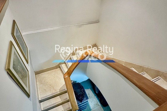 For Sale! Premium House LT 1430m2 Desain Elegan di Pondok Indah For Sale! Premium House LT 1430m2 Desain Elegan di Pondok Indah