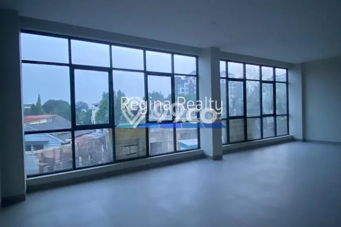 Ruko Disewa di Jakarta Selatan dengan LB 400m2 Area Komersial Ramai Ruko Disewa di Jakarta Selatan dengan LB 400m2 Area Komersial Ramai