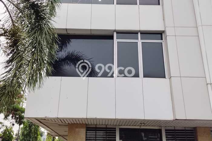 Ruko disewakan lokasi strategis Kebon Jeruk Jakarta Barat 300m2 Ruko disewakan lokasi strategis Kebon Jeruk Jakarta Barat 300m2