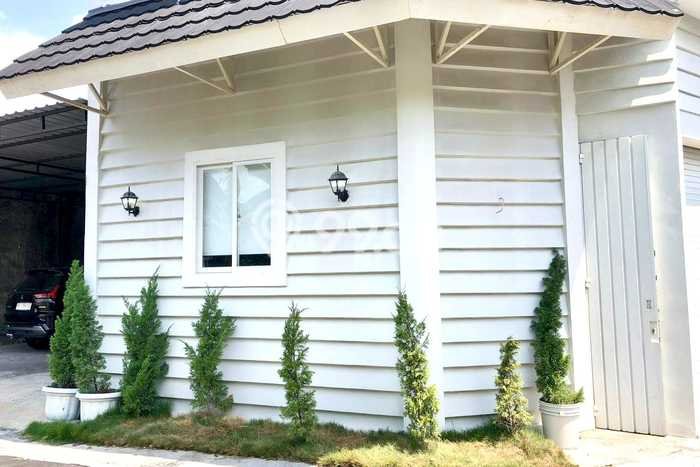For Sale Rumah 3 Kamar Lokasi Strategis Bagus dan Strategis di Jaten For Sale Rumah 3 Kamar Lokasi Strategis Bagus dan Strategis di Jaten