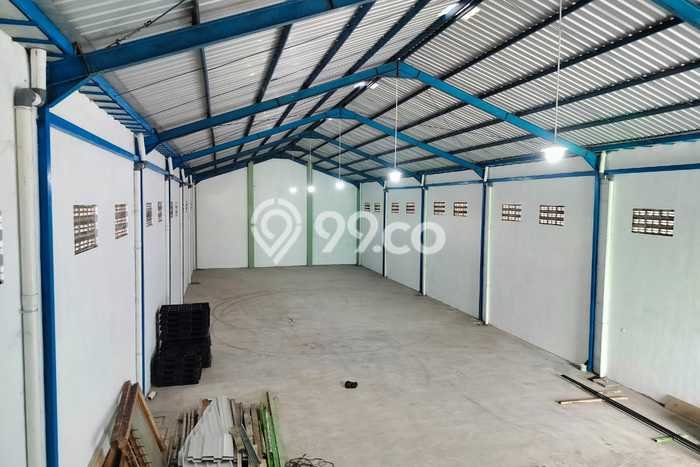 For Rent Gudang Area Komersial Kawasan Sukoharjo, Luas 450m², Siap Usaha For Rent Gudang Area Komersial Kawasan Sukoharjo, Luas 450m², Siap Usaha