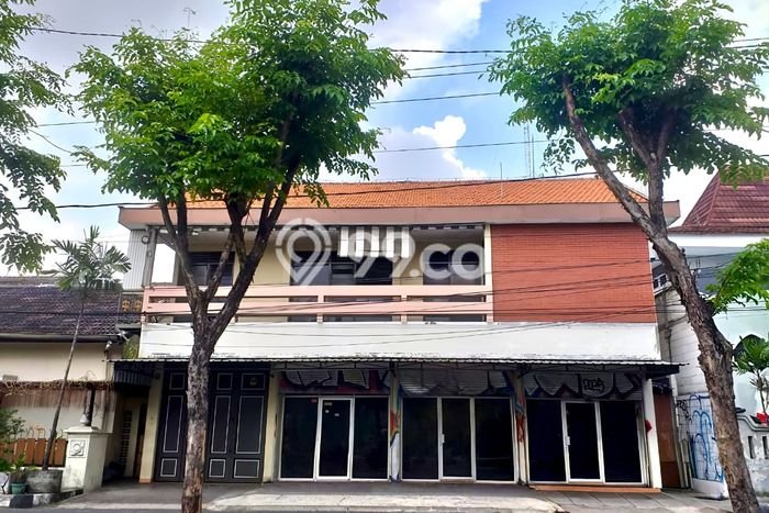 KAWASAN BISNIS! Ruko di Wirobrajan, Luas 154m², Jalan Utama KAWASAN BISNIS! Ruko di Wirobrajan, Luas 154m², Jalan Utama