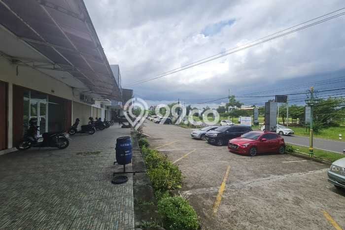Area Ramai! Ruko Dijual di Kartasura untuk Bisnis Luas Bangunan 225m2 Area Ramai! Ruko Dijual di Kartasura untuk Bisnis Luas Bangunan 225m2